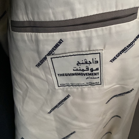 The Giving Movement Blazer - Picture 4 of 6